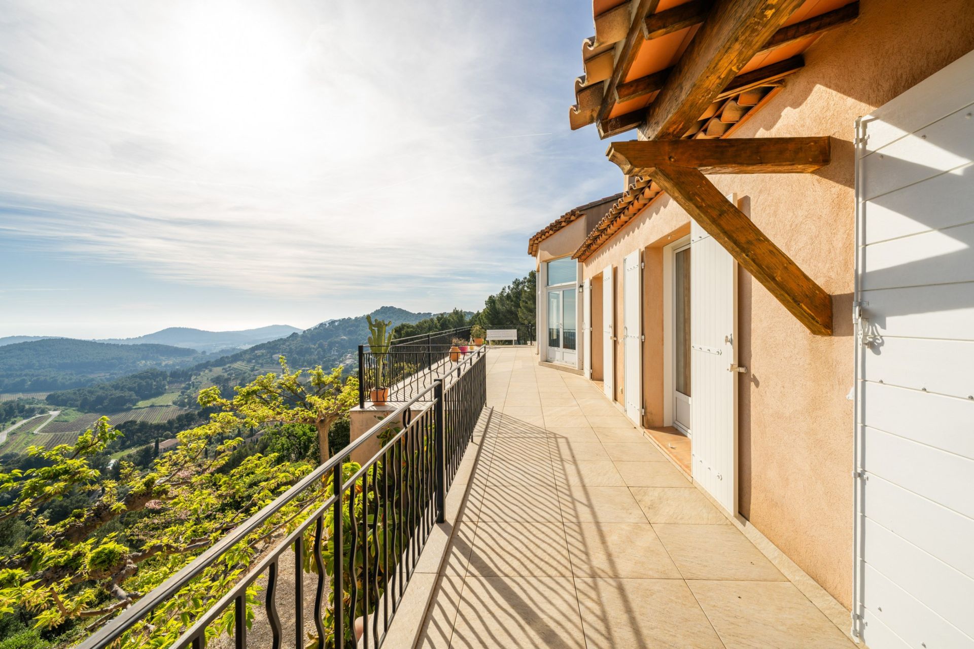 maison de luxe 8 Pièces en vente sur LA CADIERE D AZUR (83740)