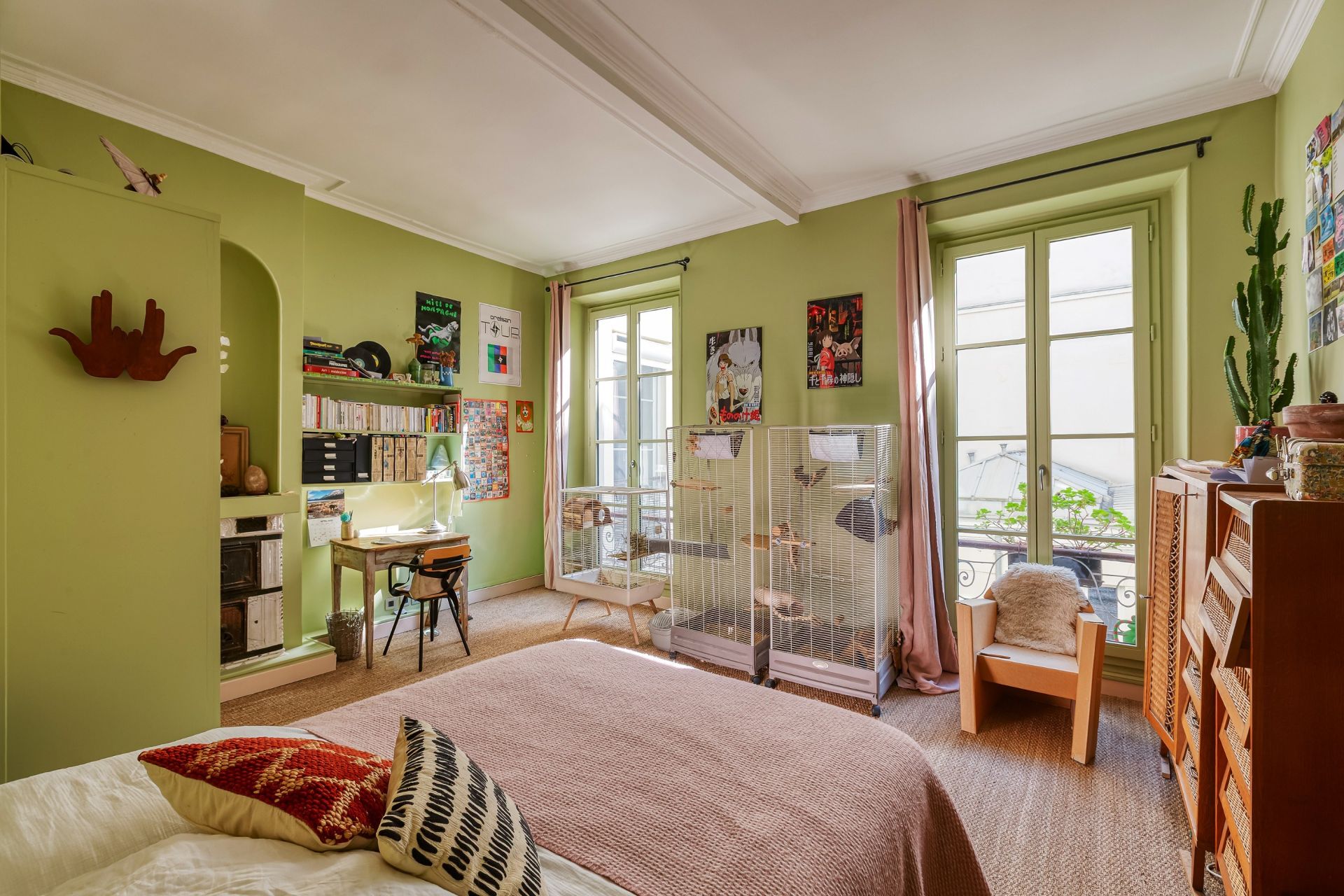 luxury apartment 7 Rooms for sale on PARIS (75010)