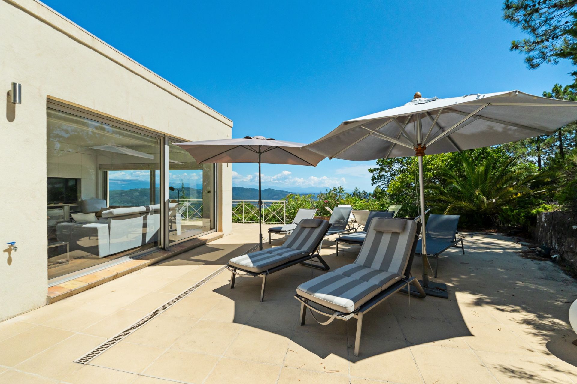 villa de luxe 7 Pièces en vente sur LES ADRETS DE L ESTEREL (83600)