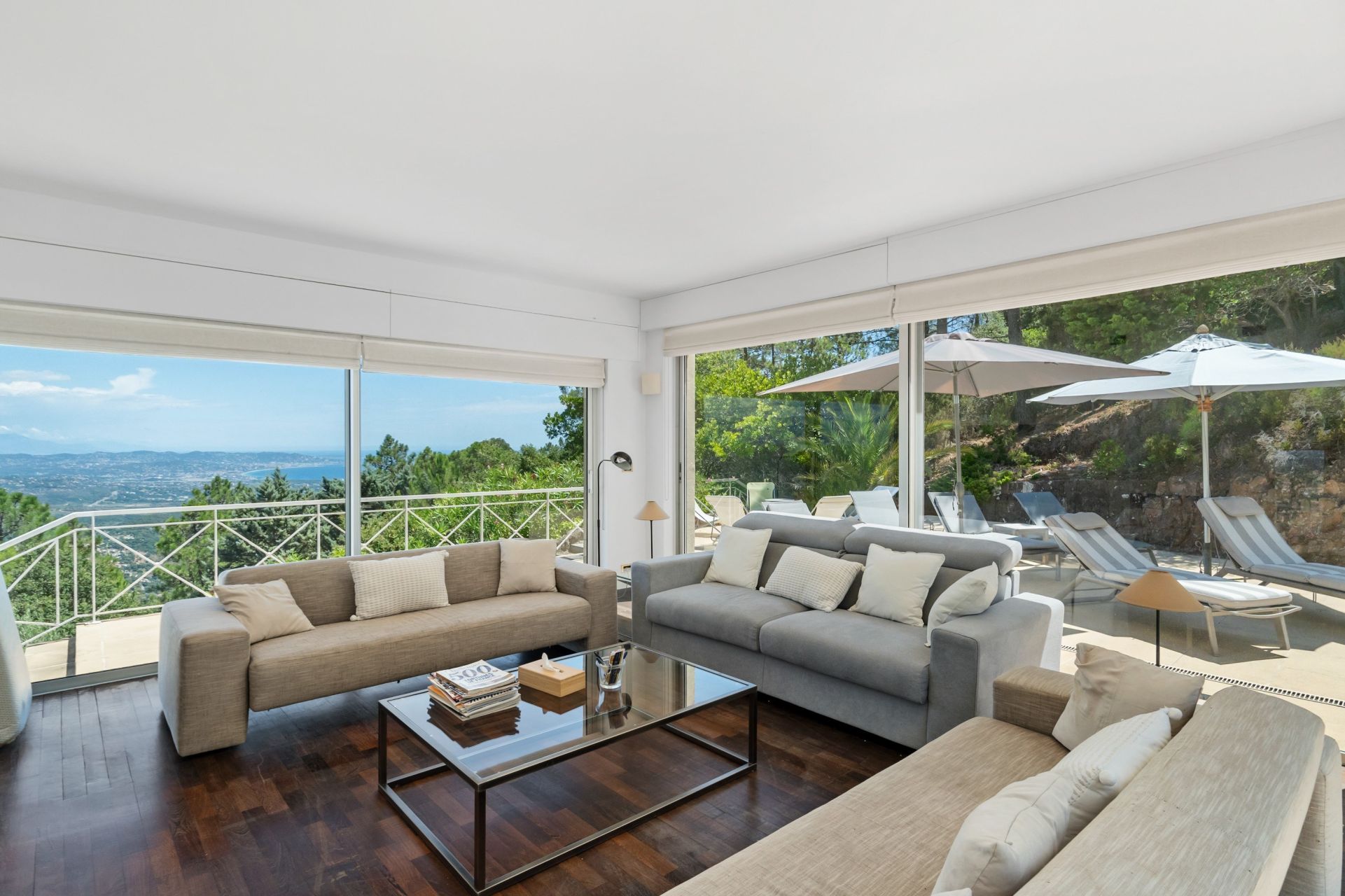 villa de luxe 7 Pièces en vente sur LES ADRETS DE L ESTEREL (83600)