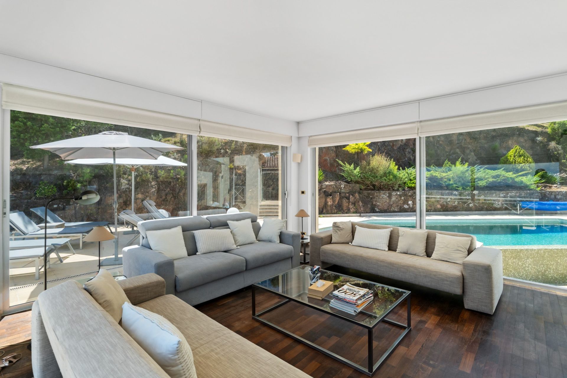 villa de luxe 7 Pièces en vente sur LES ADRETS DE L ESTEREL (83600)