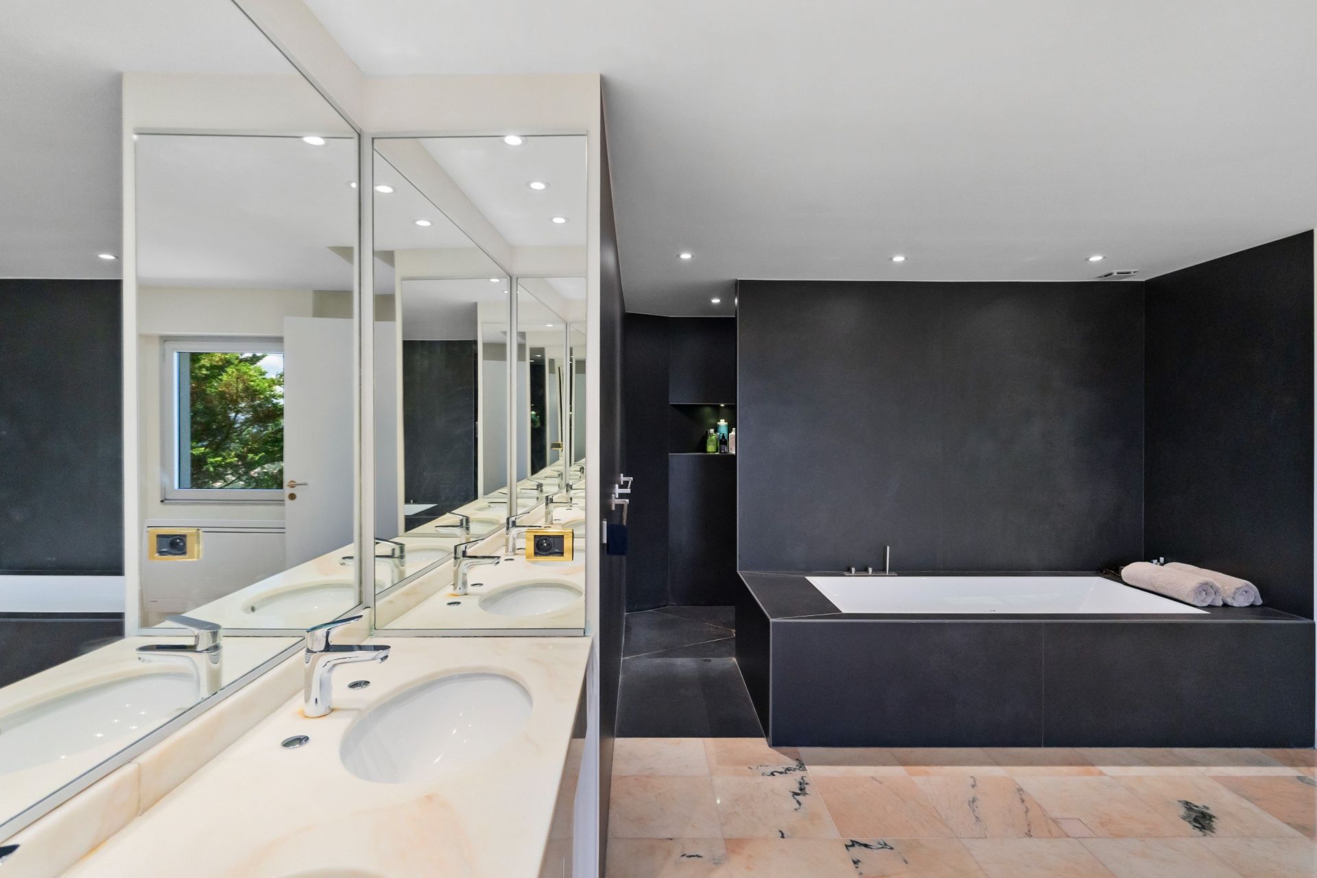 villa de luxe 7 Pièces en vente sur LES ADRETS DE L ESTEREL (83600)