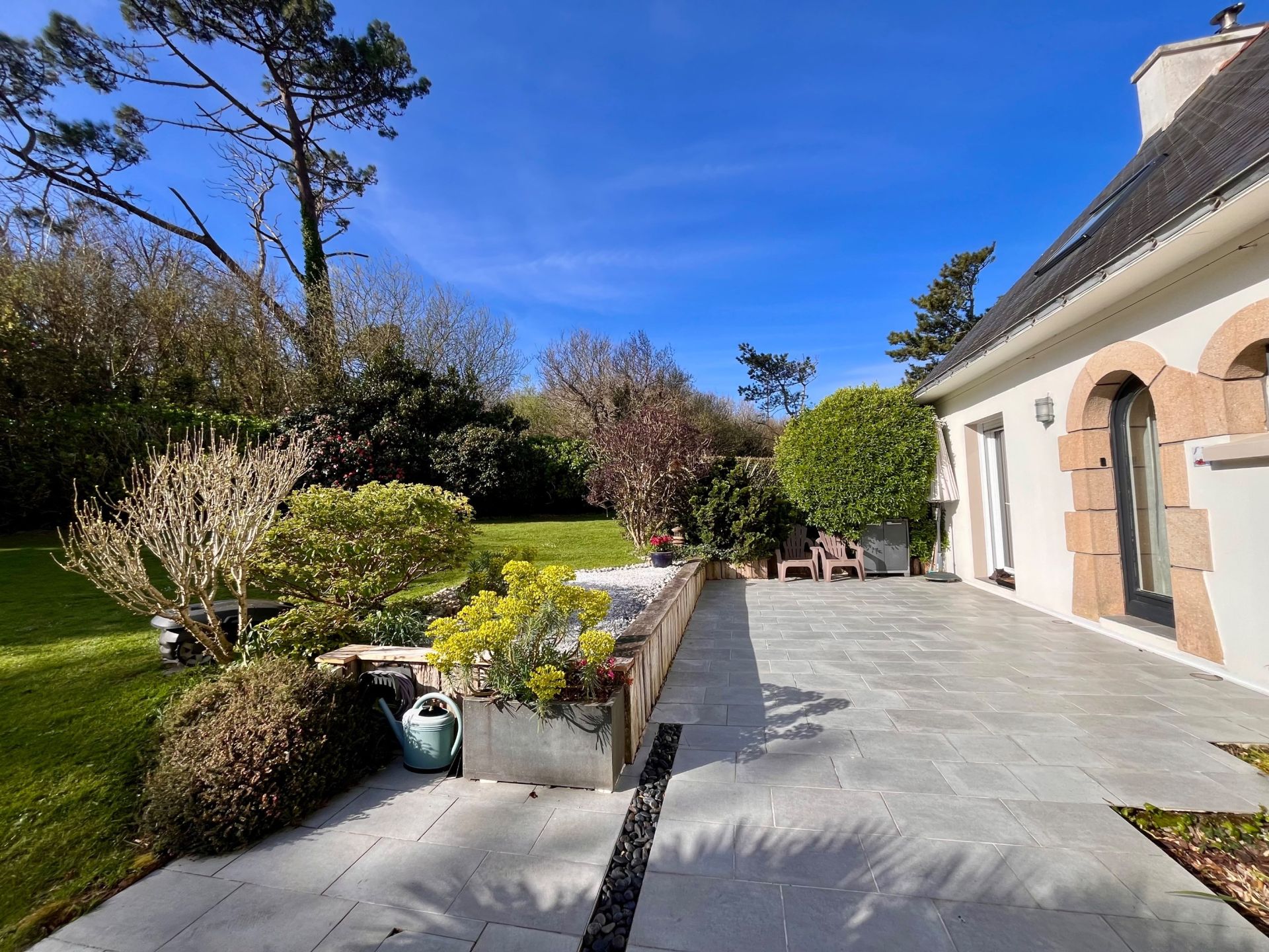 maison de luxe 7 Pièces en vente sur KERLAZ (29100)