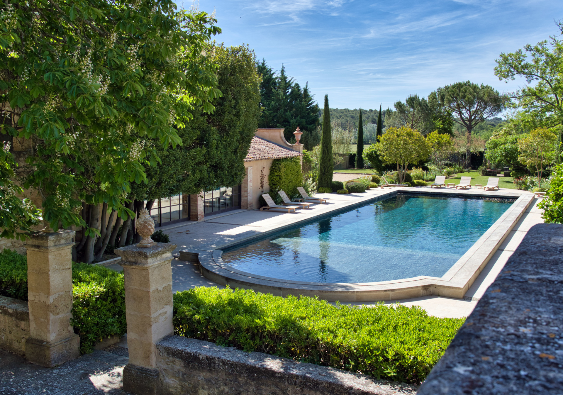 propriété de luxe 20 Pièces en location saisonnière sur LAMBESC (13410)