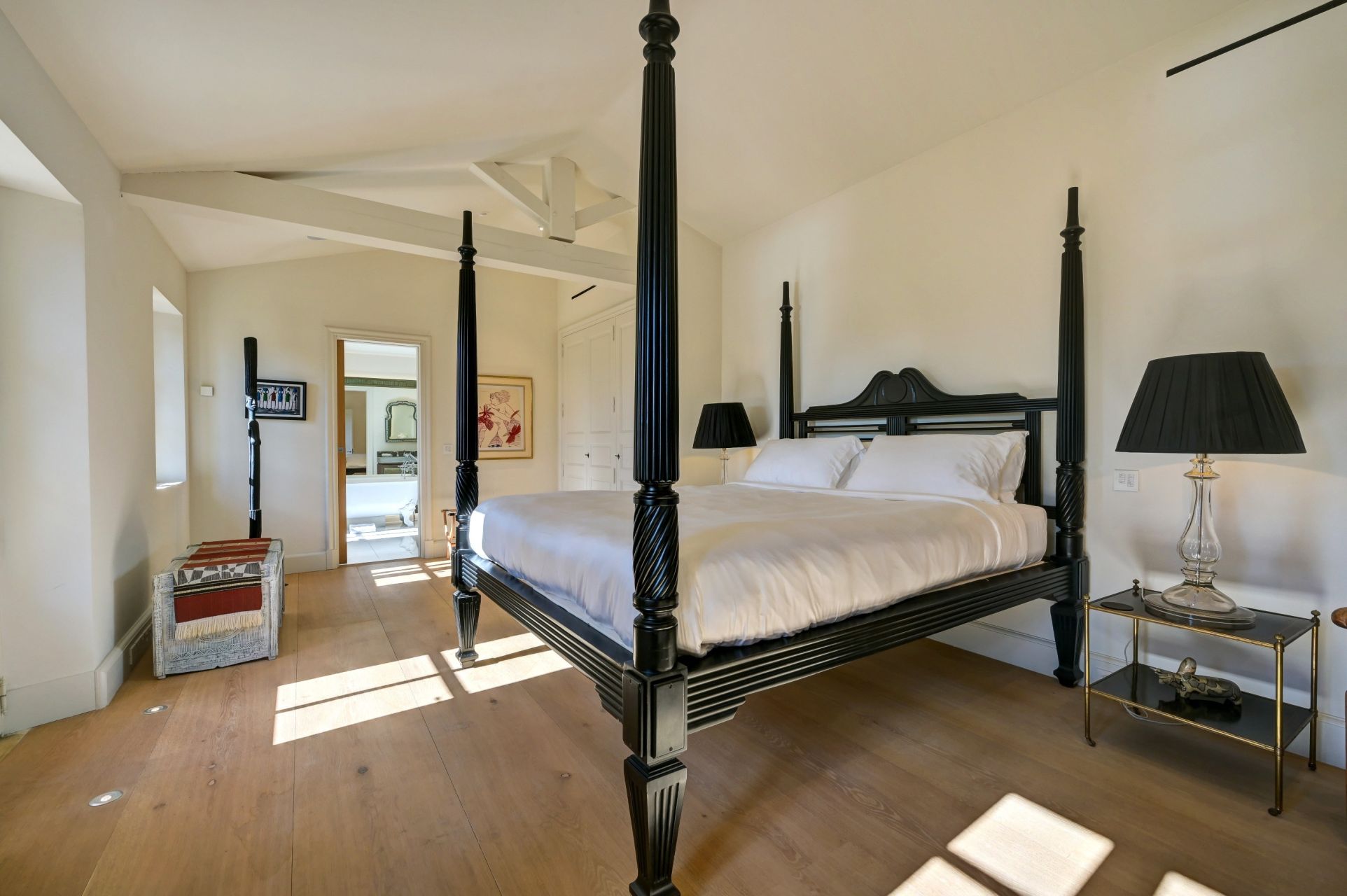 propriété de luxe 20 Pièces en location saisonnière sur LAMBESC (13410)