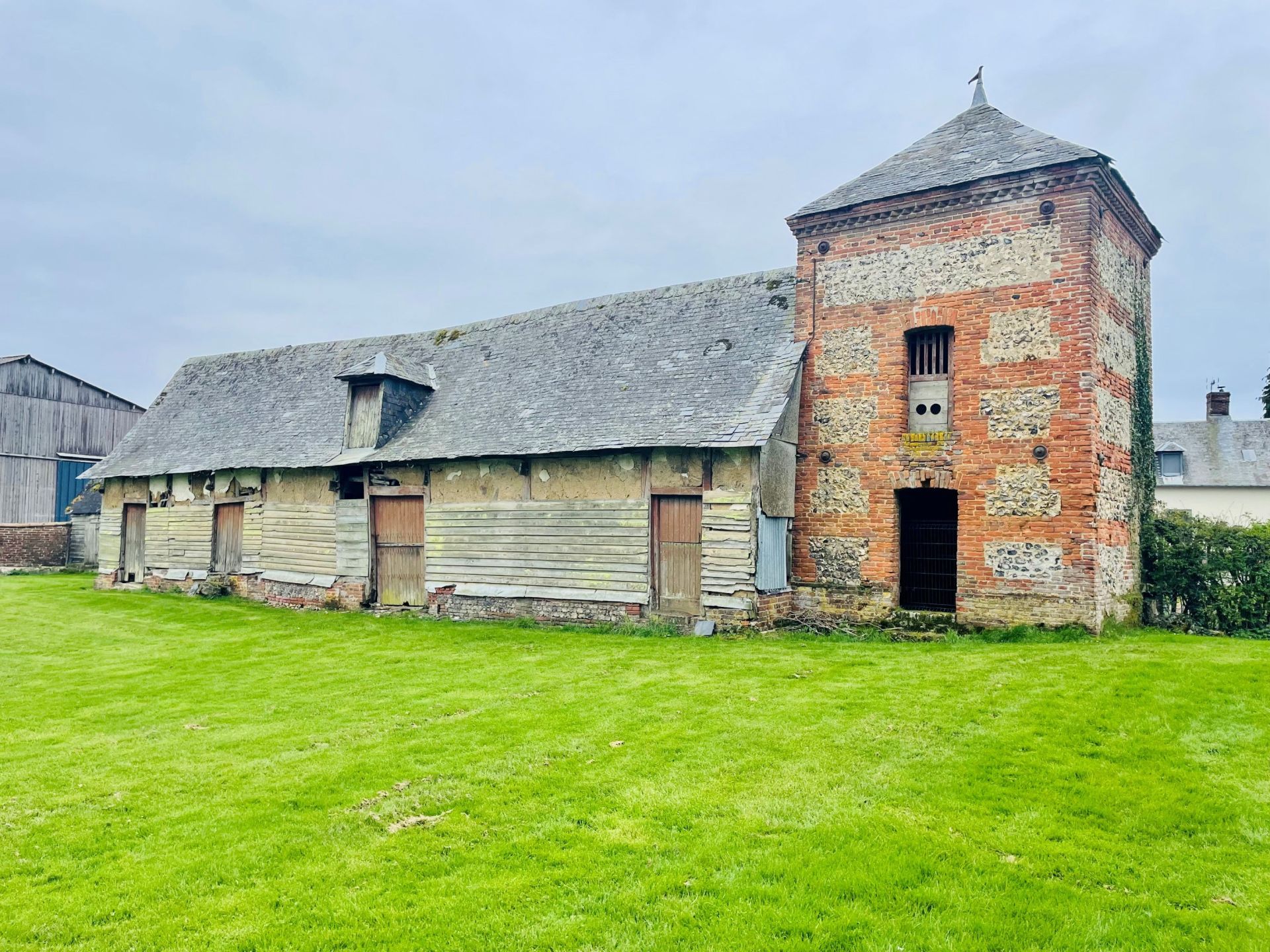 manor house 8 Rooms for sale on ILLOIS (76390)