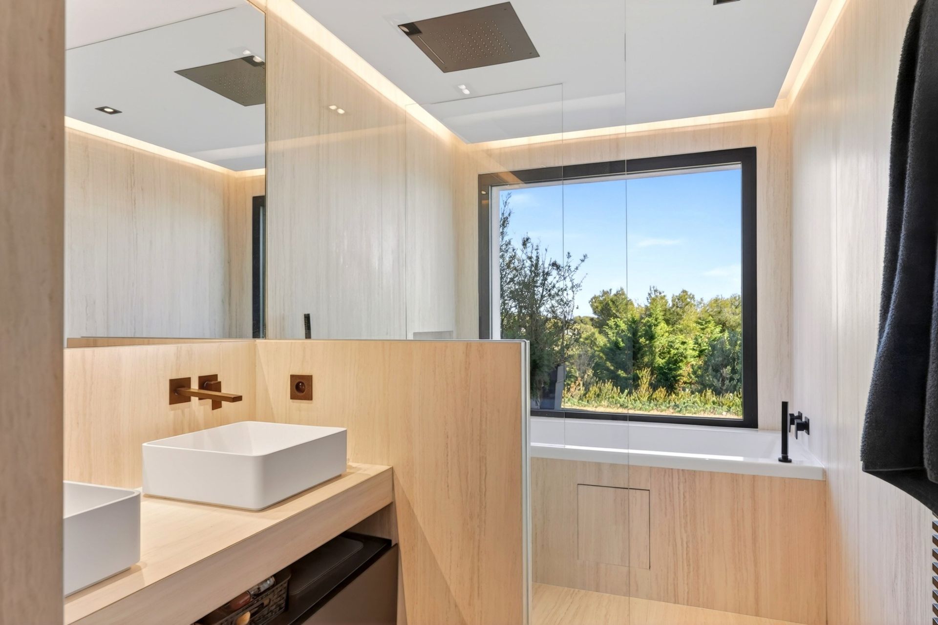 maison d'architecte 6 Pièces en vente sur CARRY LE ROUET (13620)