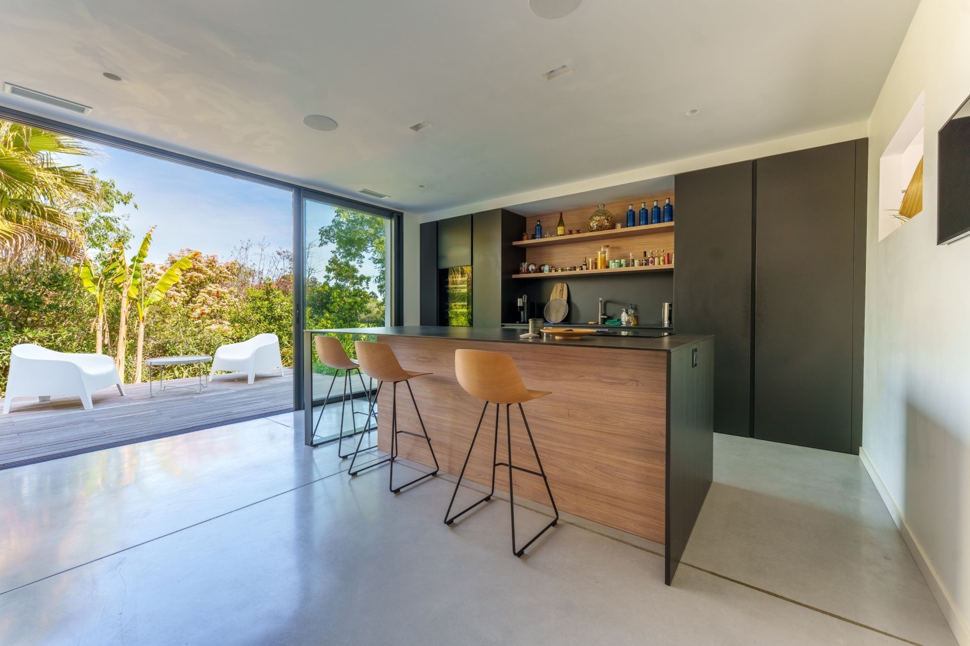 luxury house 6 Rooms for sale on LATTES (34970)