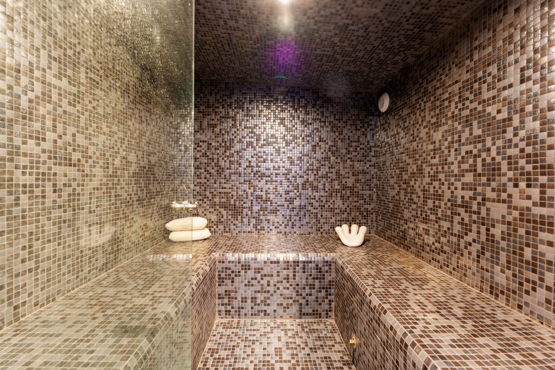 luxury house 6 Rooms for sale on LATTES (34970)