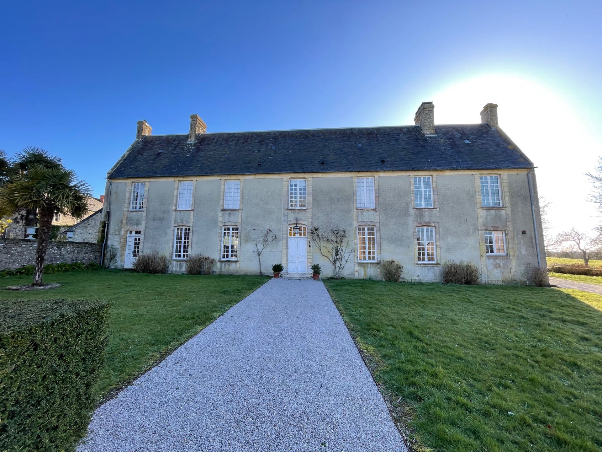luxury house 14 Rooms for sale on VIERVILLE SUR MER (14710)