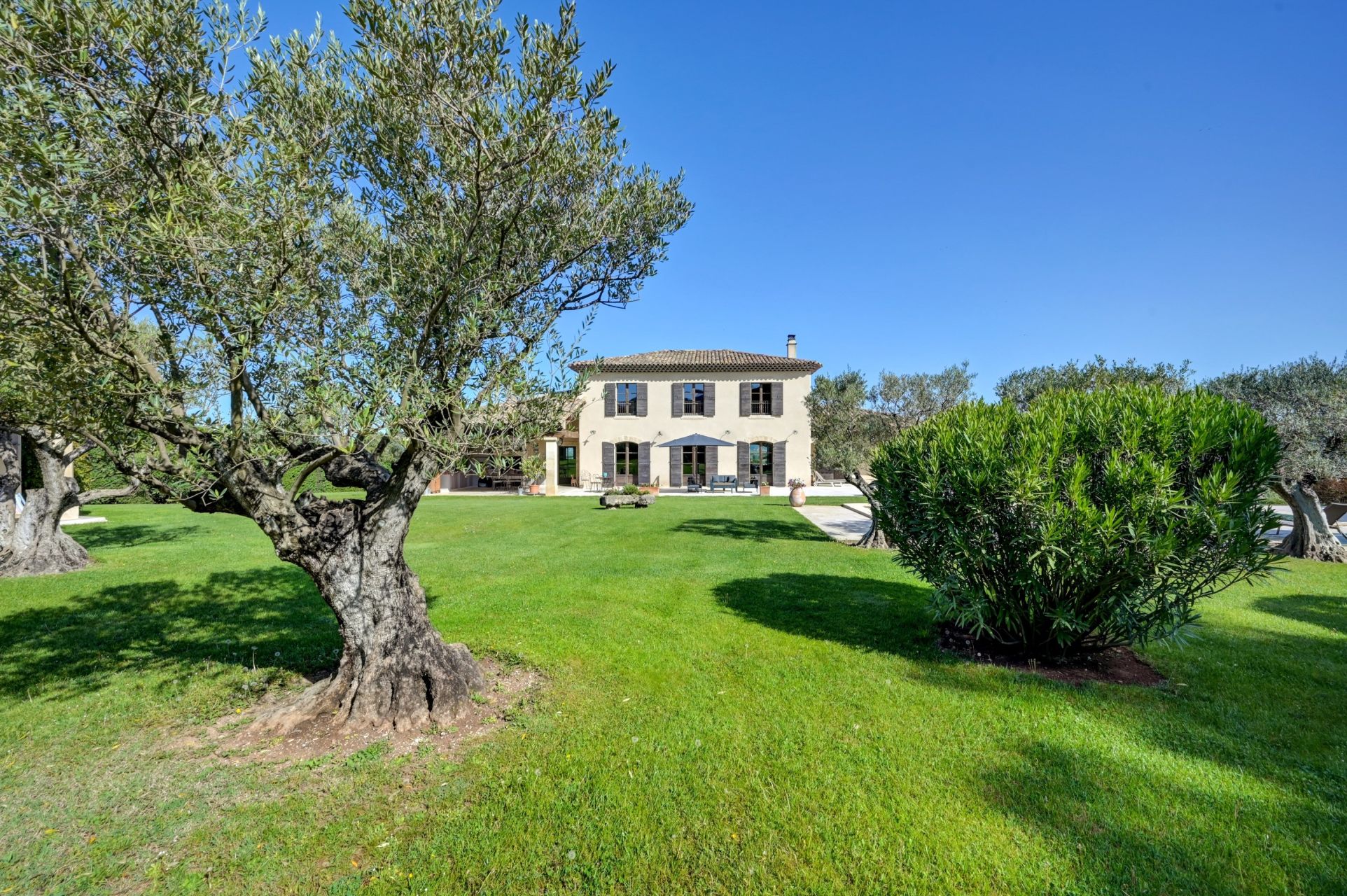 maison de luxe 8 Pièces en vente sur MEYRARGUES (13650)