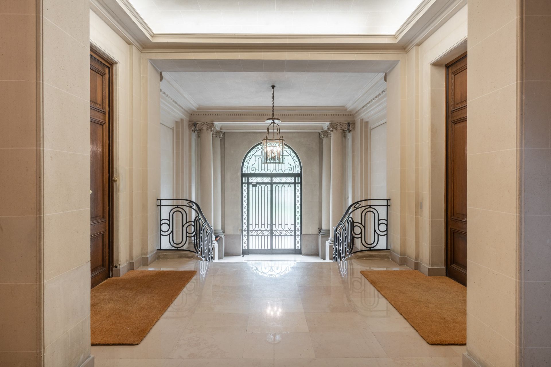 luxury apartment 8 Rooms for sale on PARIS (75016)