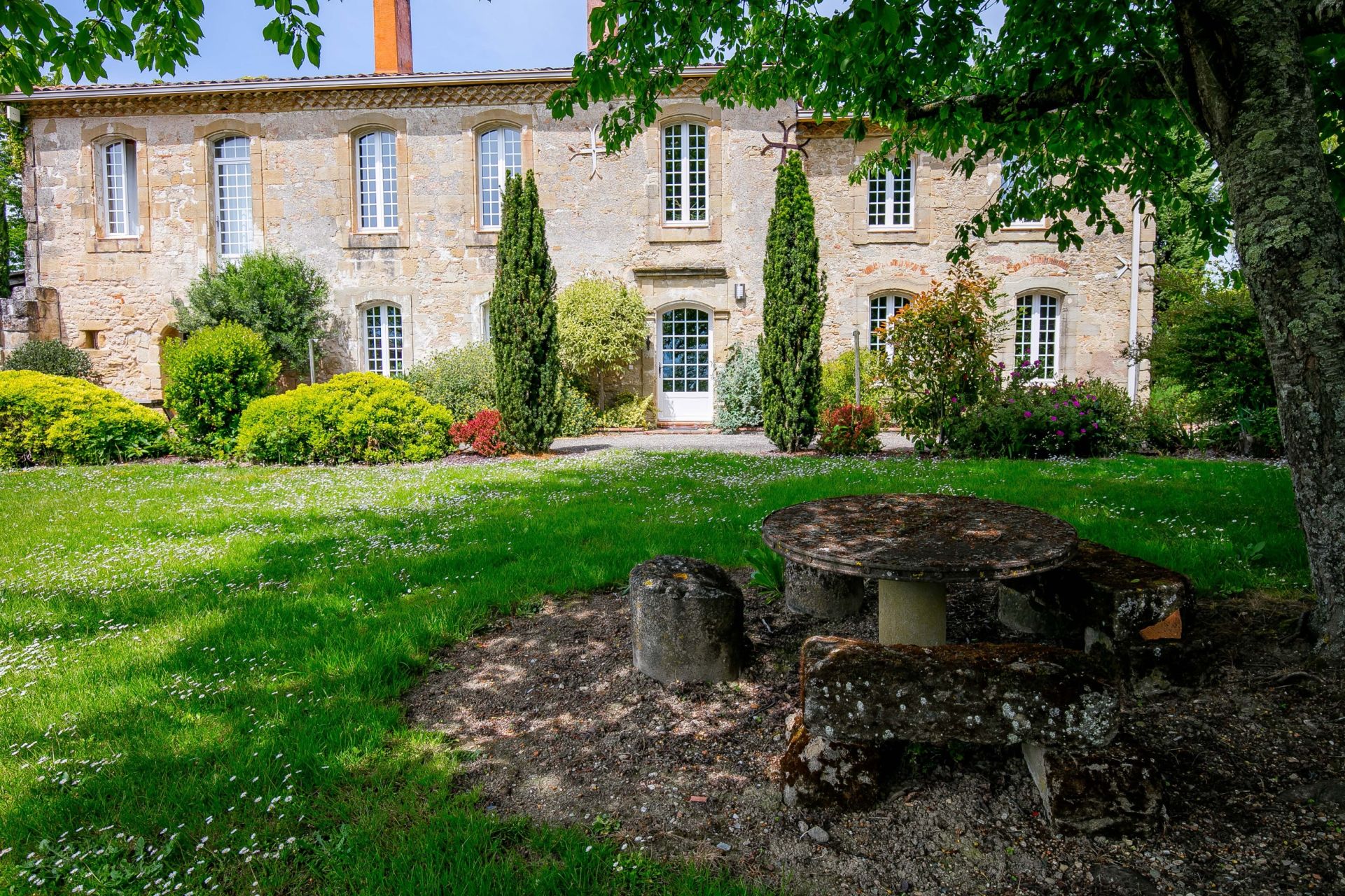 maison de luxe 30 Pièces en vente sur LAVAUR (81500)