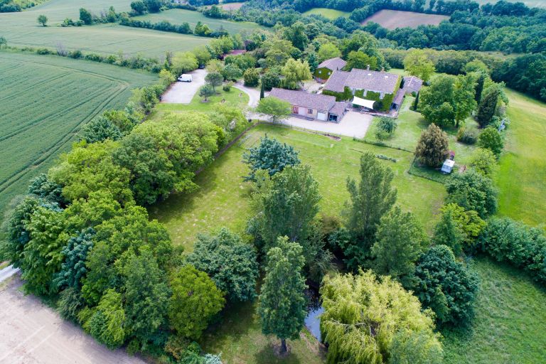 maison de luxe 30 Pièces en vente sur LAVAUR (81500)