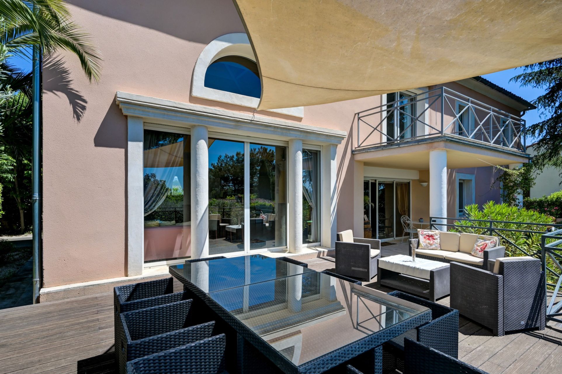 maison de luxe 6 Pièces en vente sur EGUILLES (13510)