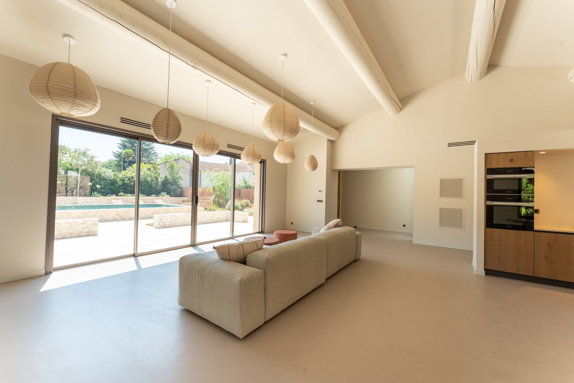 townhouse 6 Rooms for sale on ST REMY DE PROVENCE (13210)