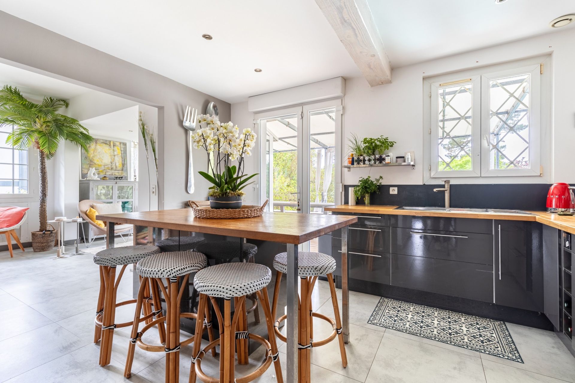 luxury house 9 Rooms for sale on ARCACHON (33120)