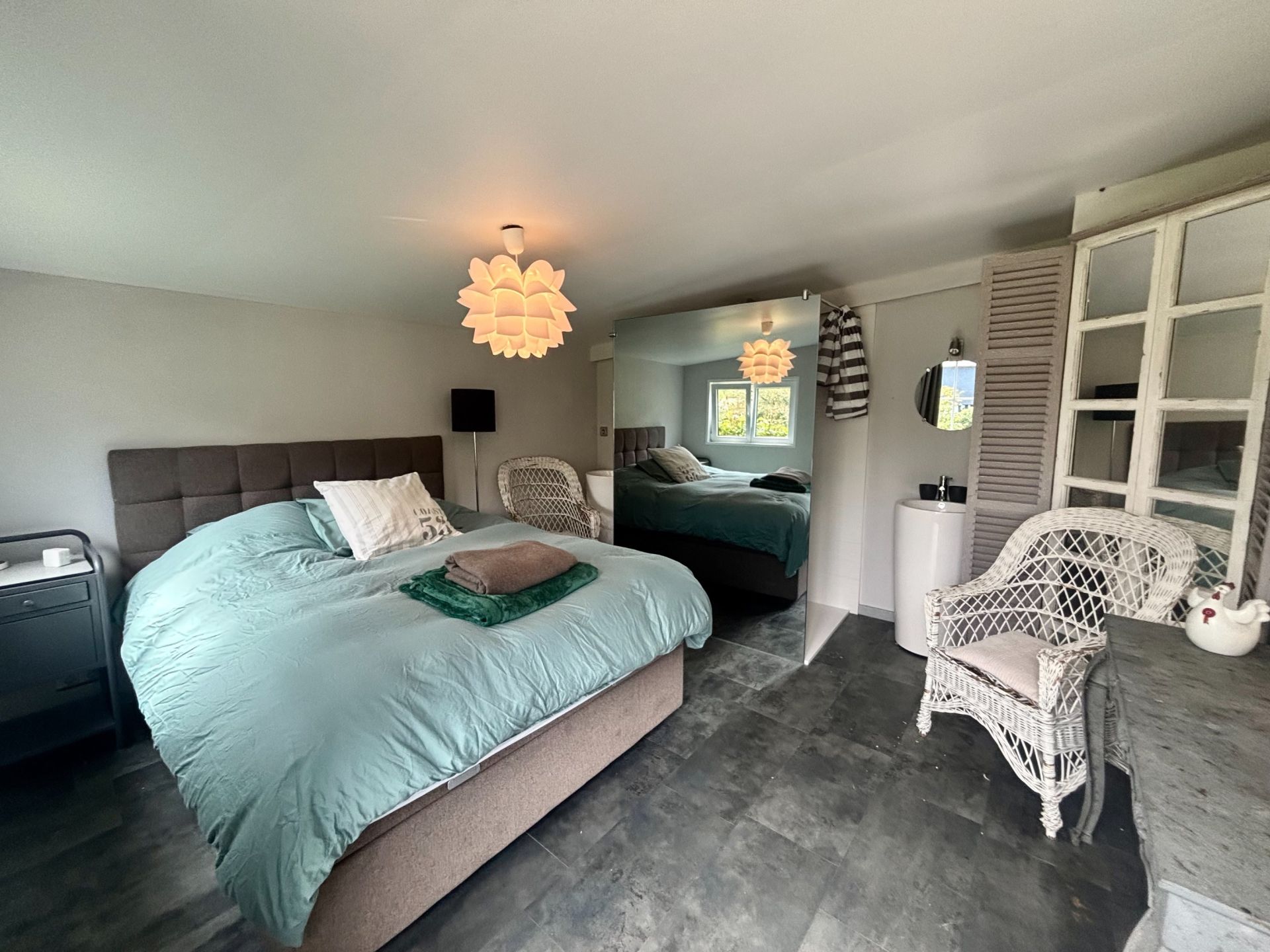 luxury house 6 Rooms for sale on VILLERVILLE (14113)