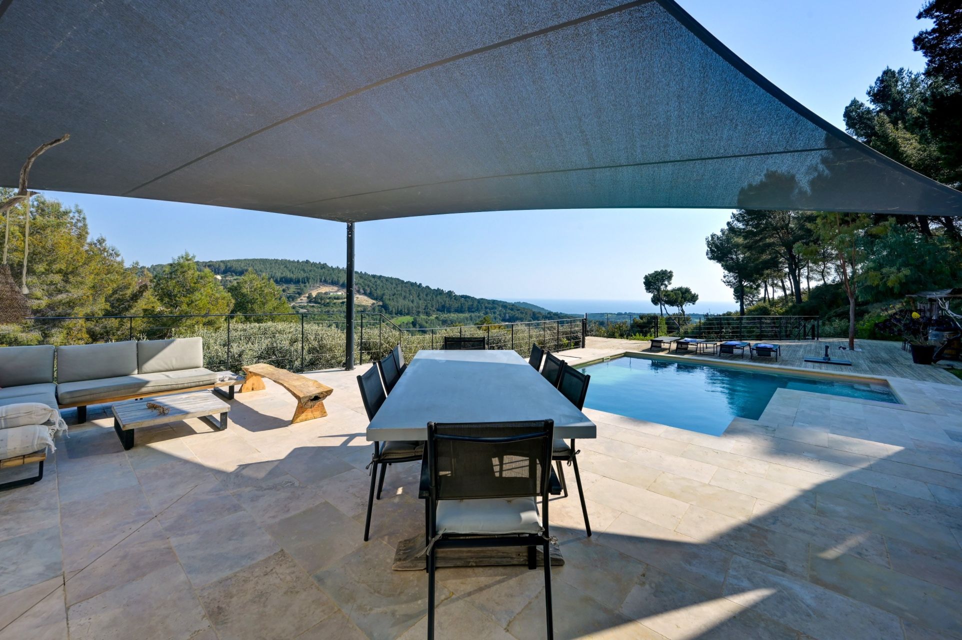 maison de luxe 7 Pièces en vente sur ST CYR SUR MER (83270)