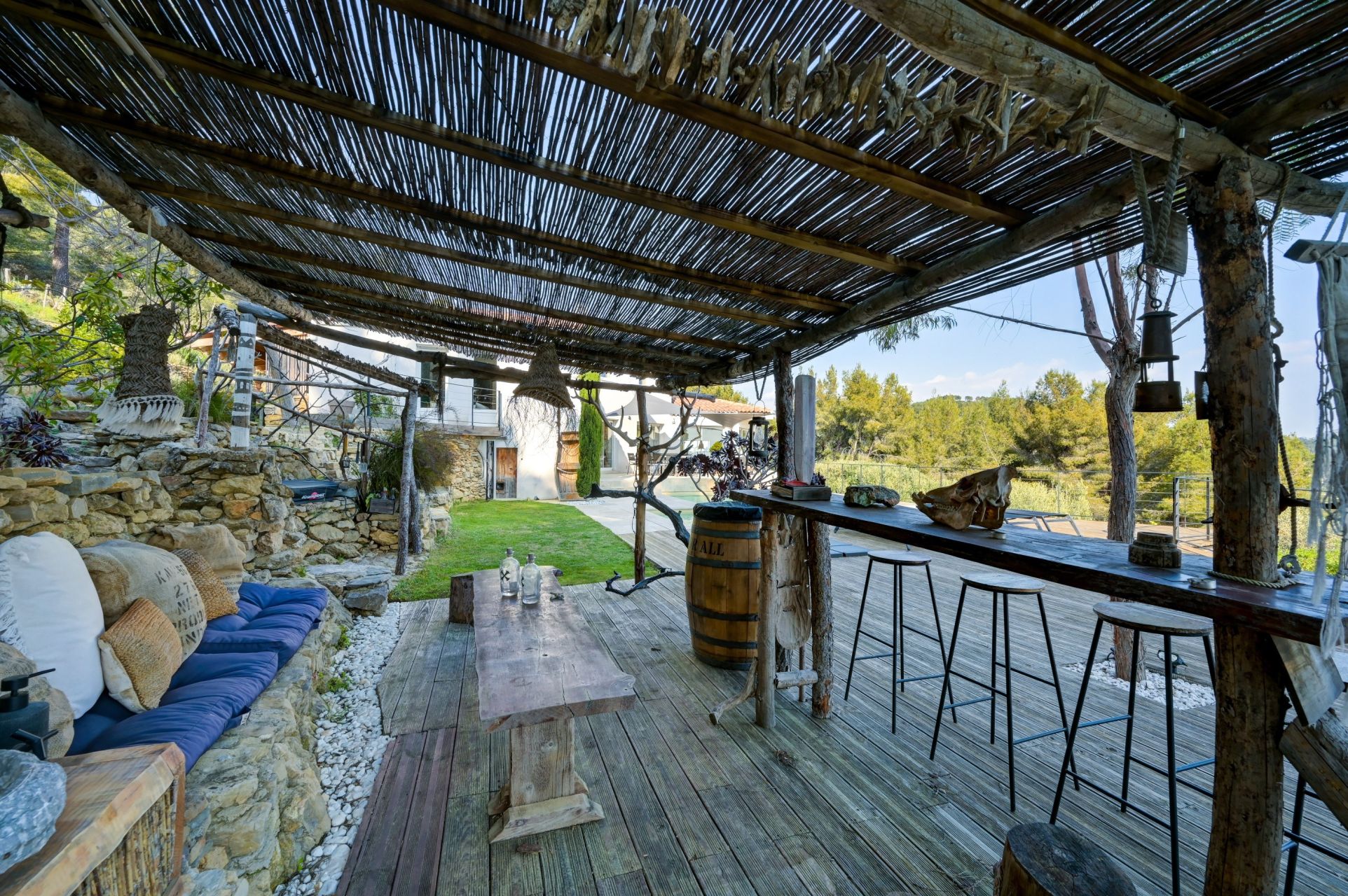 maison de luxe 7 Pièces en vente sur ST CYR SUR MER (83270)