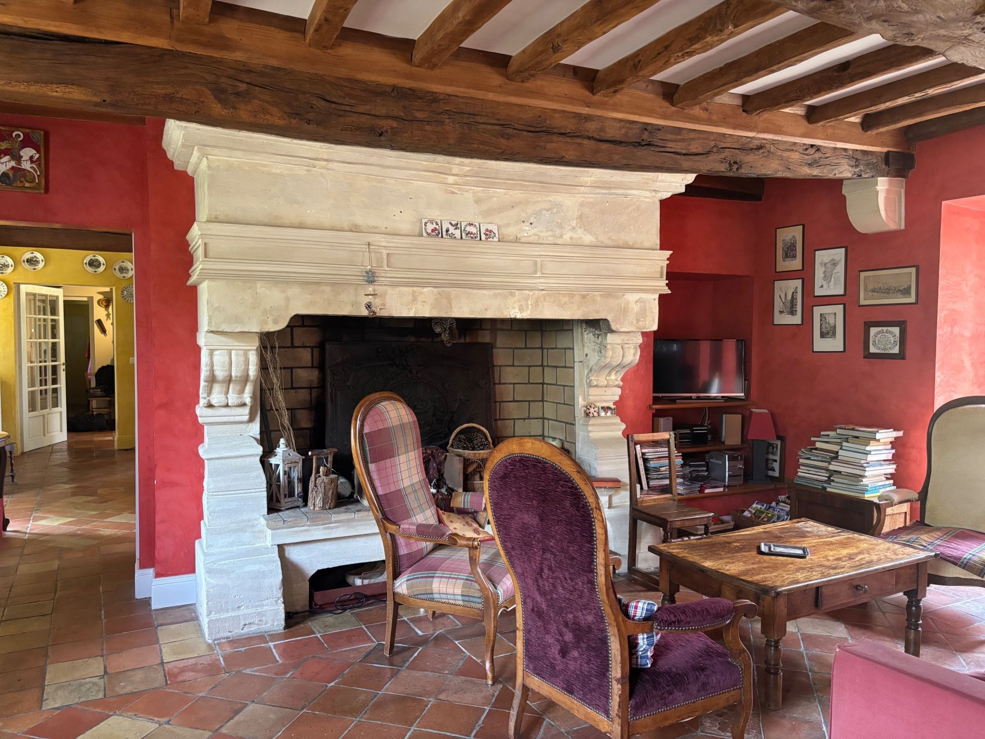 luxury house 9 Rooms for sale on BAYEUX (14400)