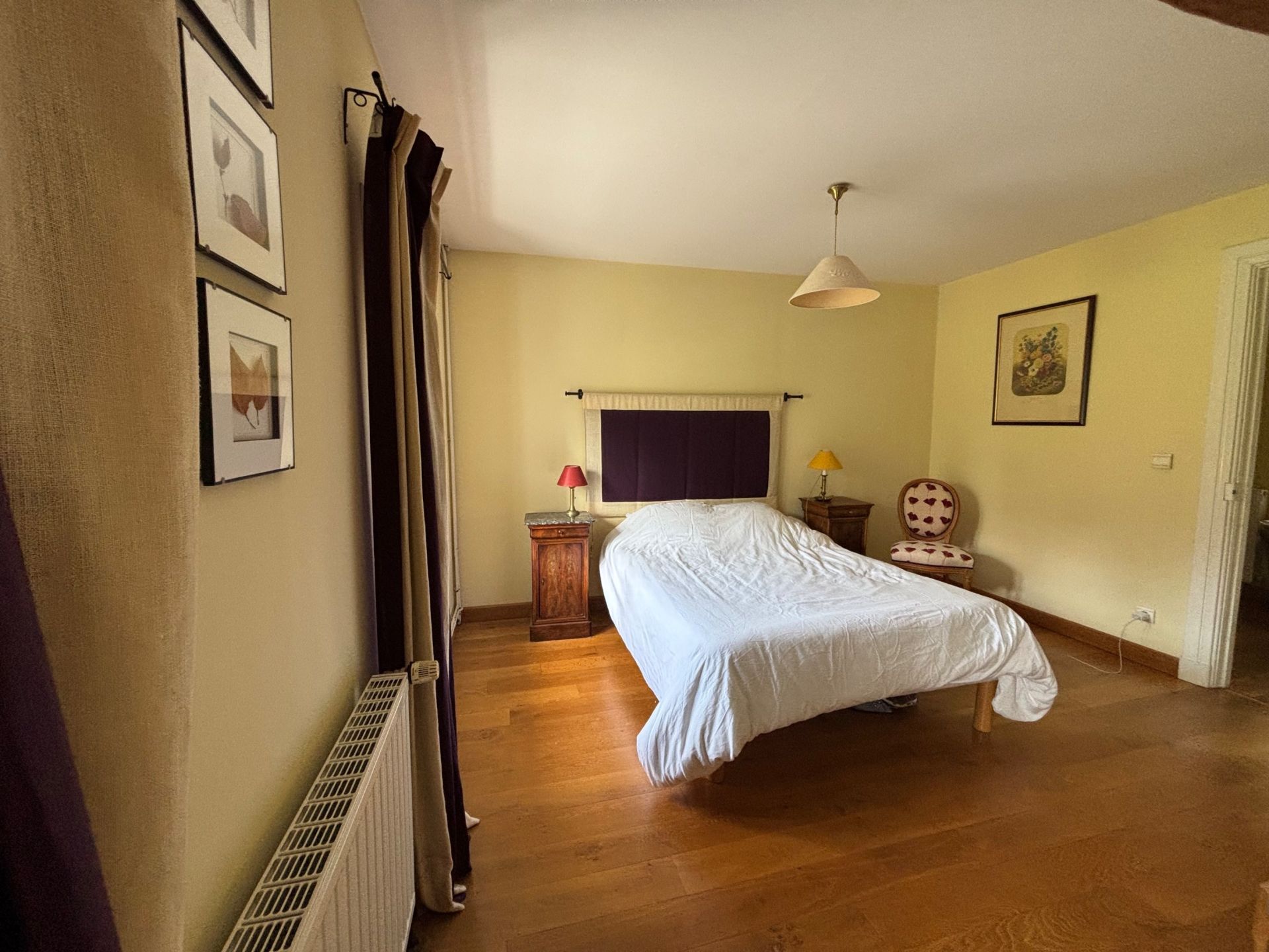 luxury house 9 Rooms for sale on BAYEUX (14400)