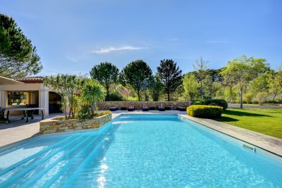 Vente Maison de luxe Aix-en-Provence 8&nbsp;Pièces 290&nbsp;m²