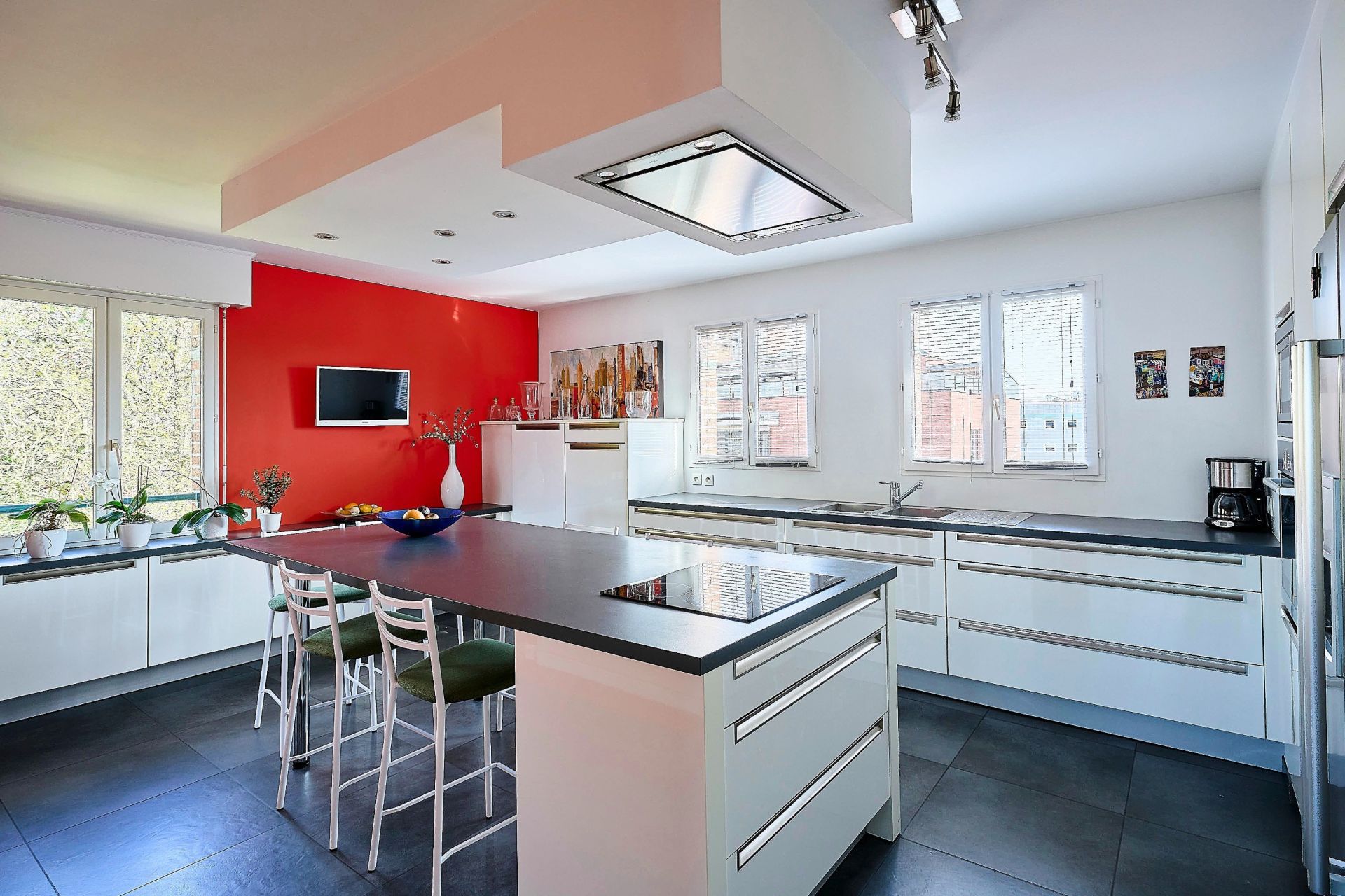 luxury apartment 5 Rooms for sale on LILLE (59800)