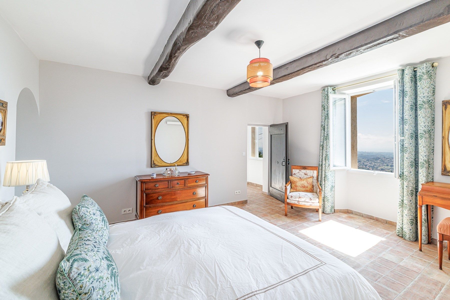 bastide 9 Rooms for sale on VENCE (06140)