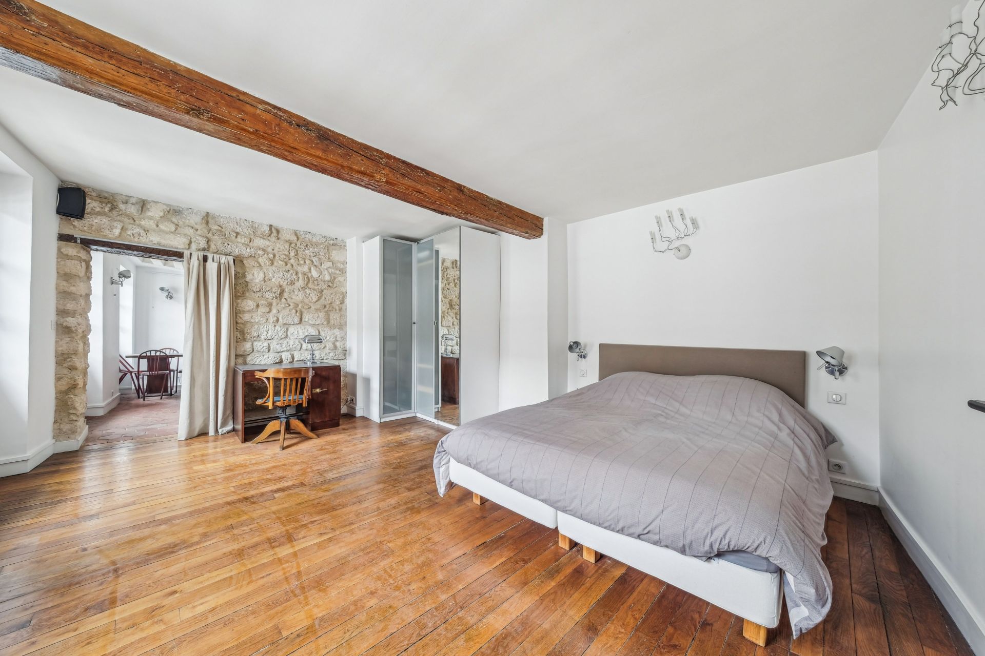 luxury apartment 2 Rooms for sale on PARIS (75006)