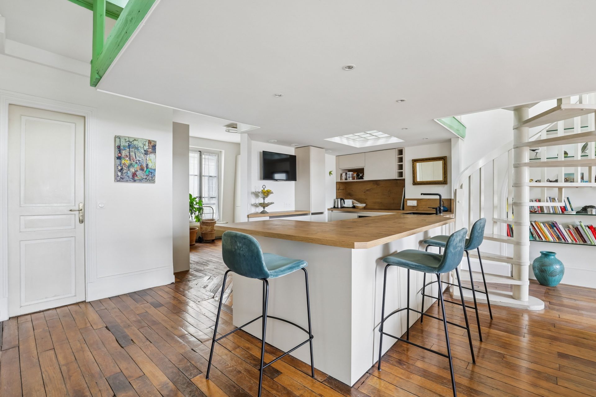 luxury apartment 4 Rooms for sale on PARIS (75003)