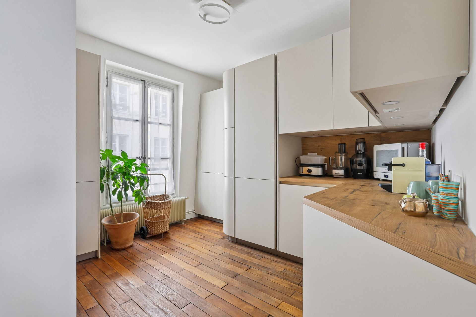 luxury apartment 4 Rooms for sale on PARIS (75003)