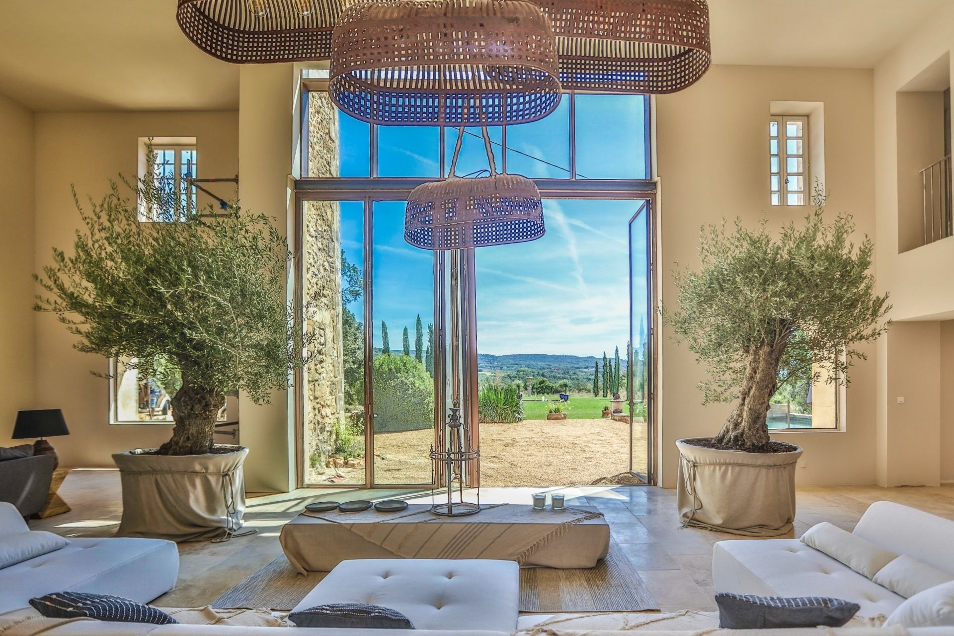 propriété de luxe 15 Pièces en vente sur BONNIEUX (84480)