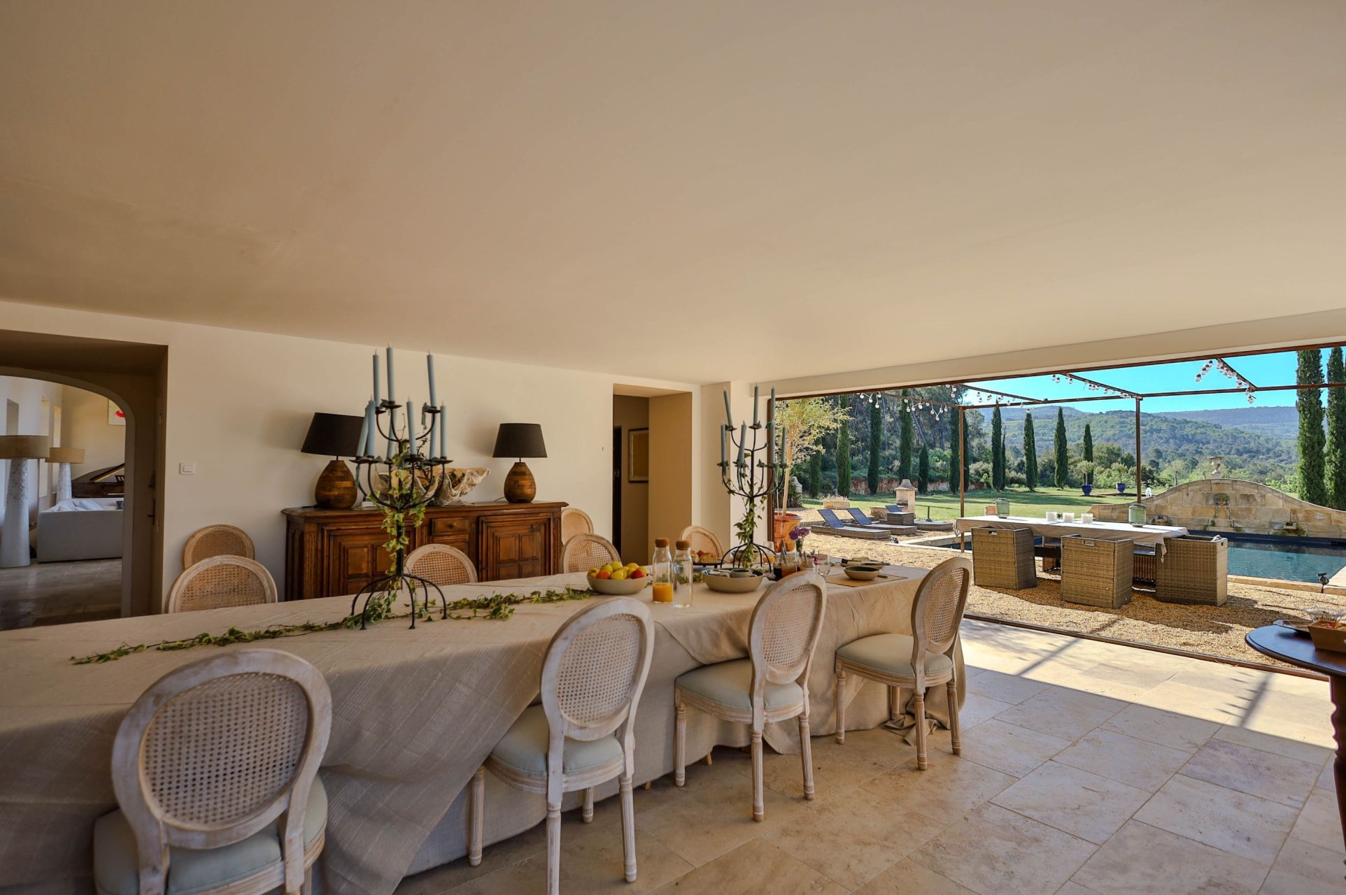 propriété de luxe 15 Pièces en vente sur BONNIEUX (84480)