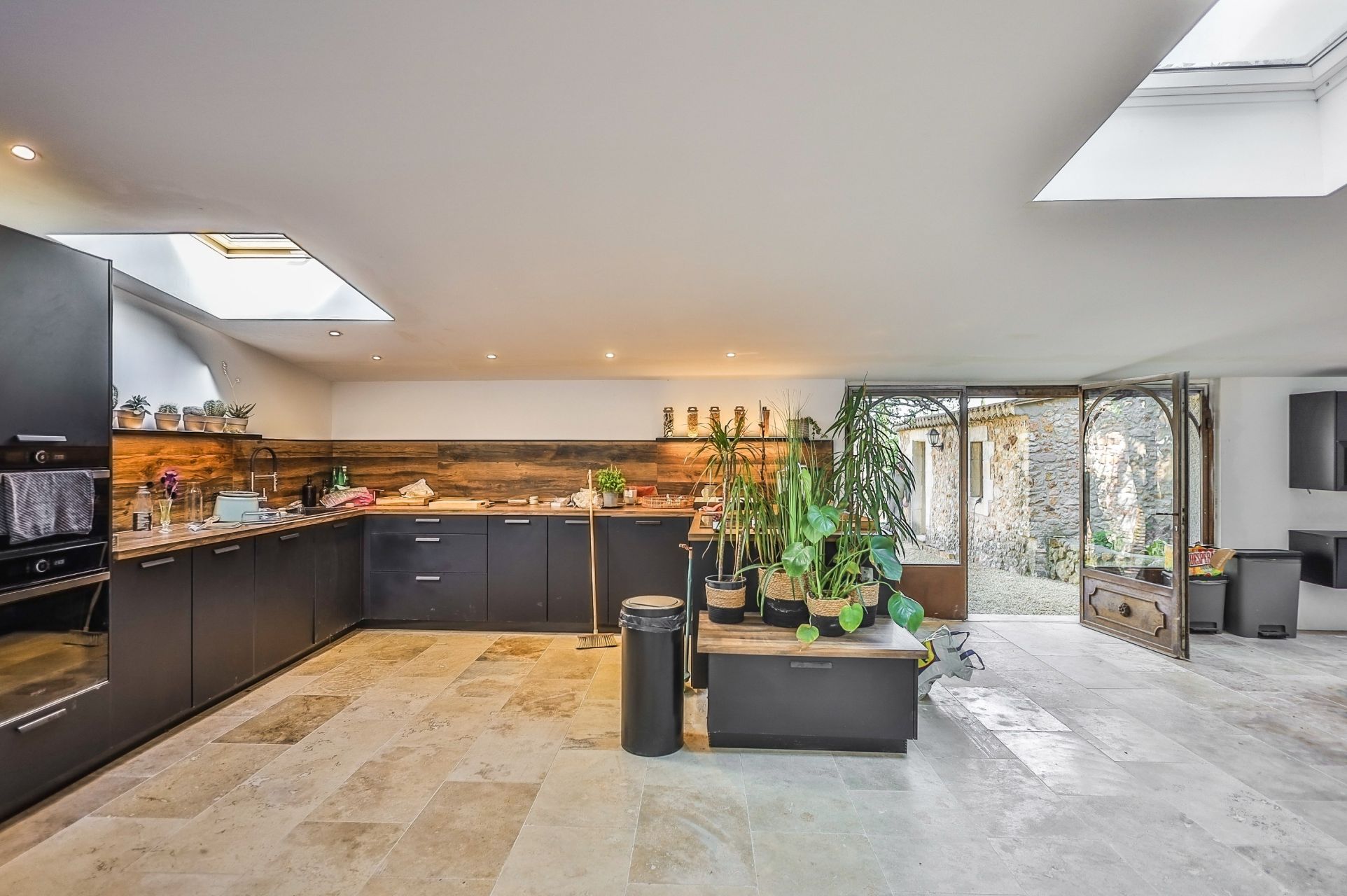 propriété de luxe 15 Pièces en vente sur BONNIEUX (84480)