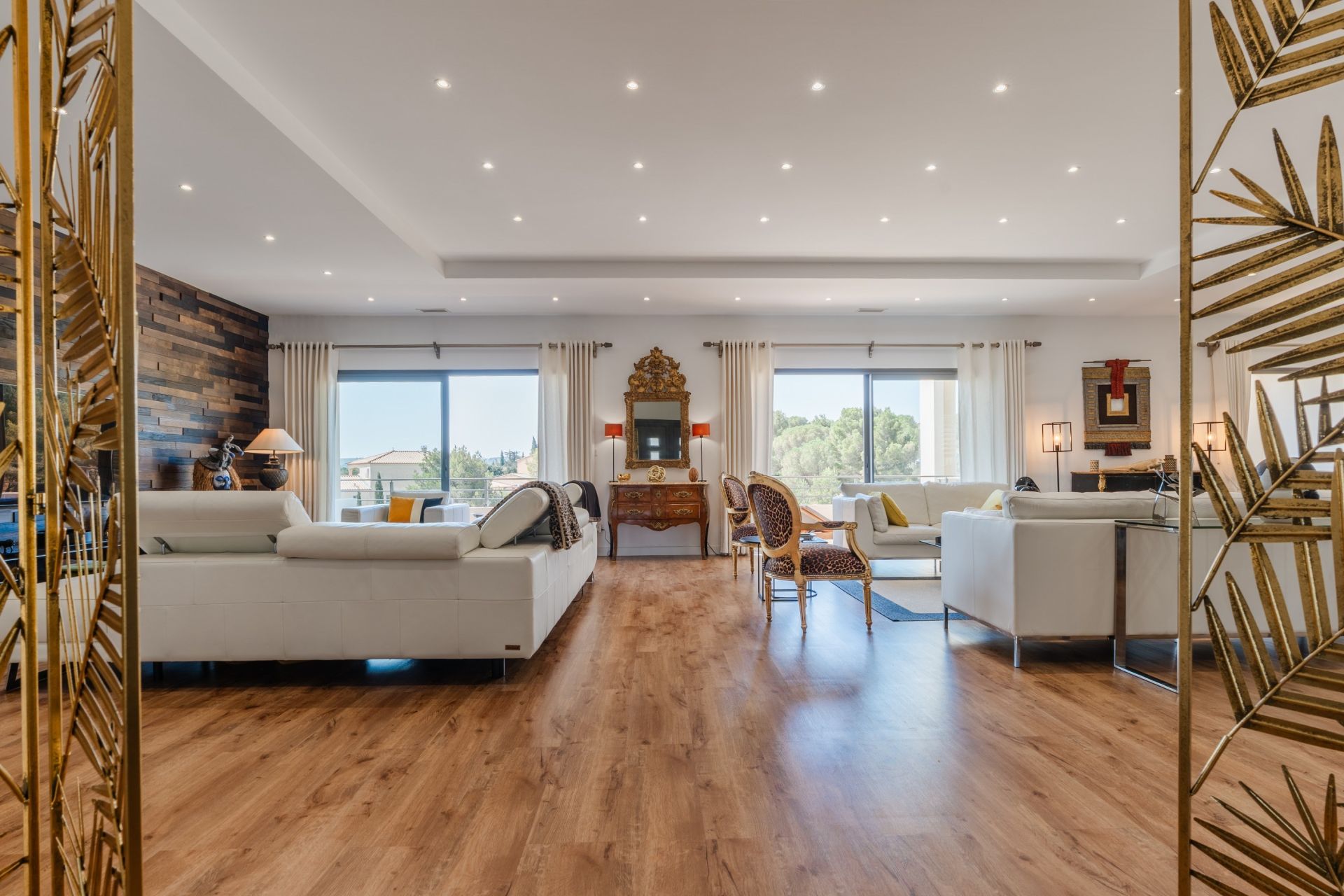 luxury house 7 Rooms for sale on NARBONNE (11100)