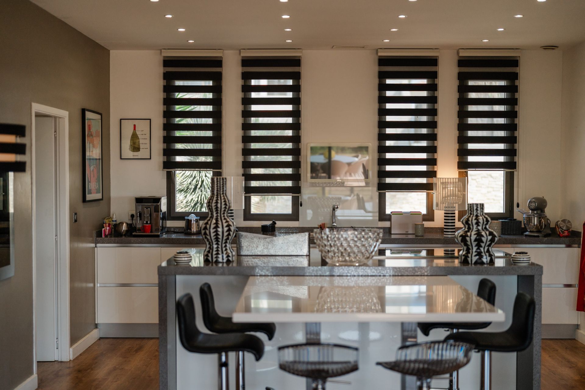 luxury house 7 Rooms for sale on NARBONNE (11100)