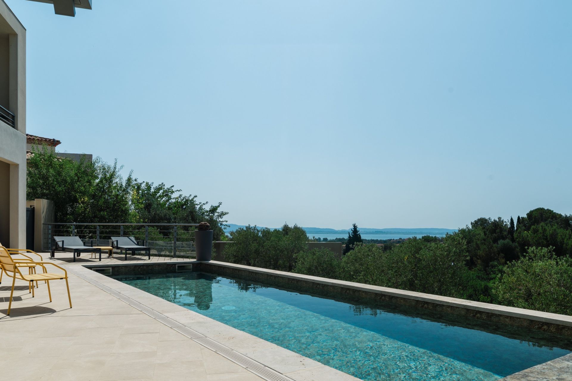 luxury house 7 Rooms for sale on NARBONNE (11100)