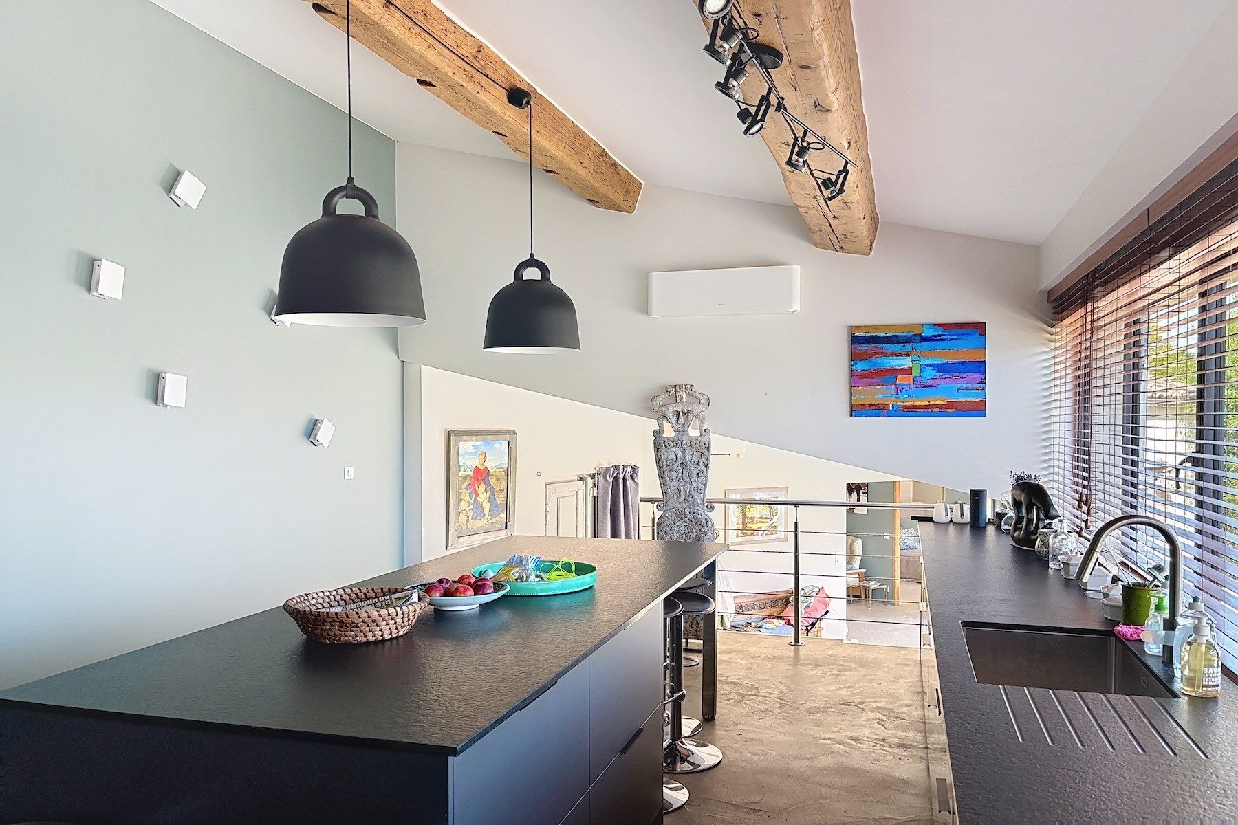 luxury property 10 Rooms for sale on UZES (30700)