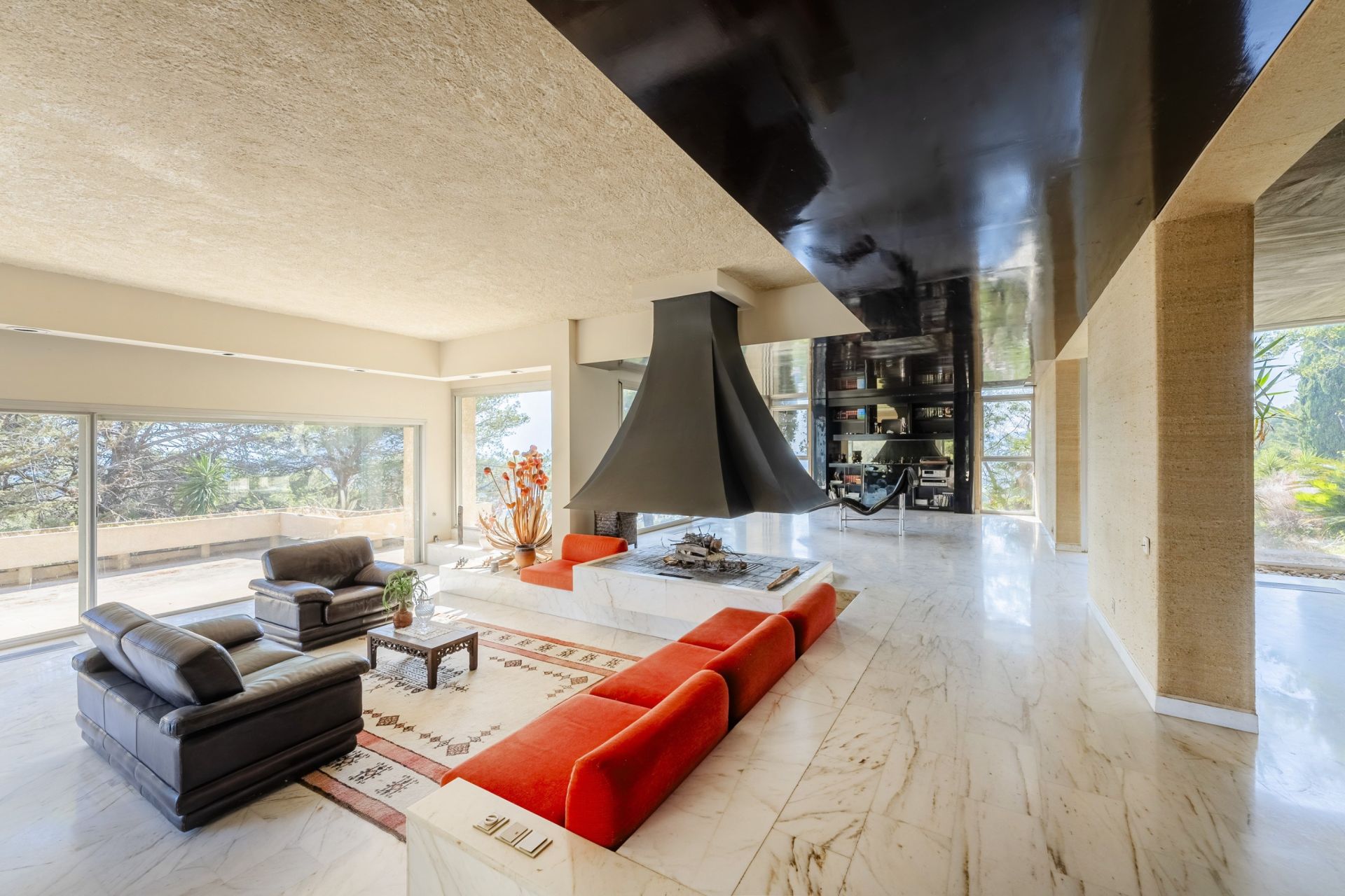 maison de luxe 7 Pièces en vente sur CARQUEIRANNE (83320)