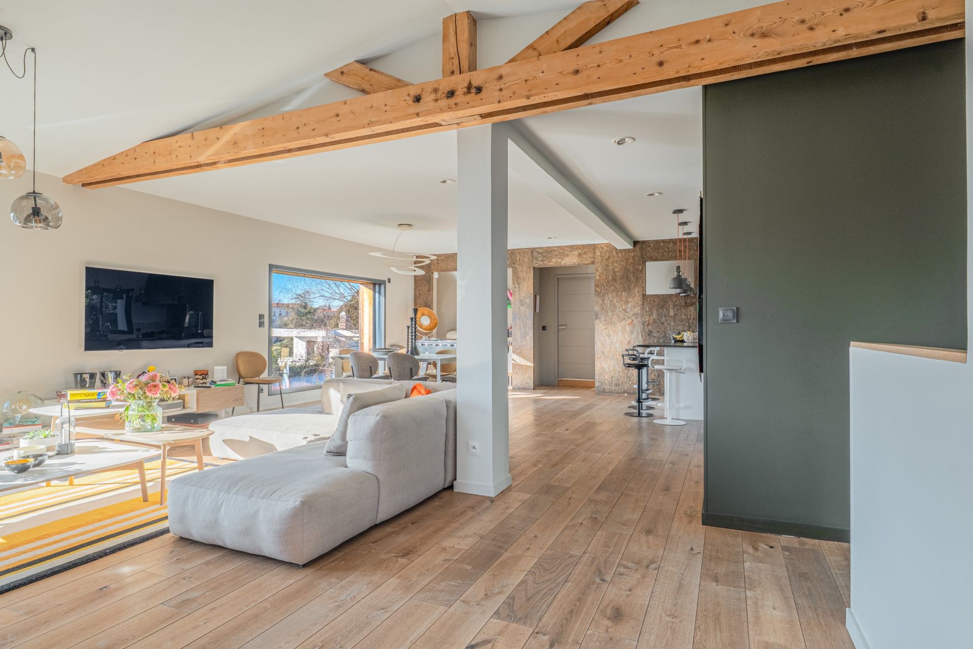 architect's house 9 Rooms for sale on ST DIDIER AU MONT D OR (69370)