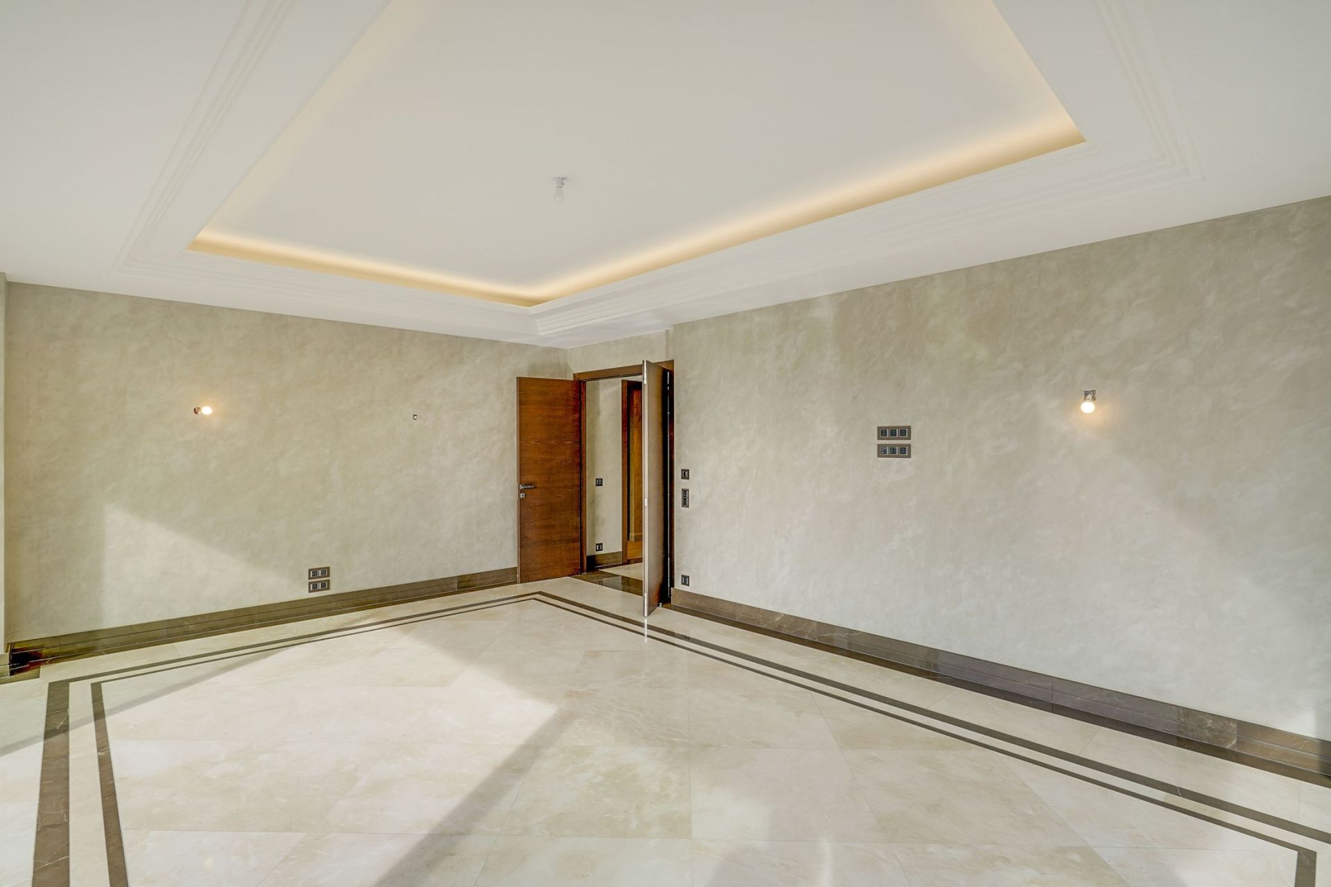 luxury apartment 3 Rooms for rent on MONACO (98000)