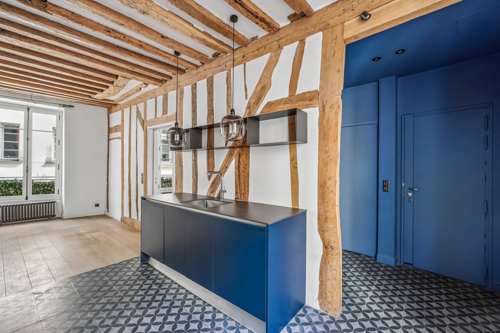 luxury apartment 4 Rooms for sale on PARIS (75004)