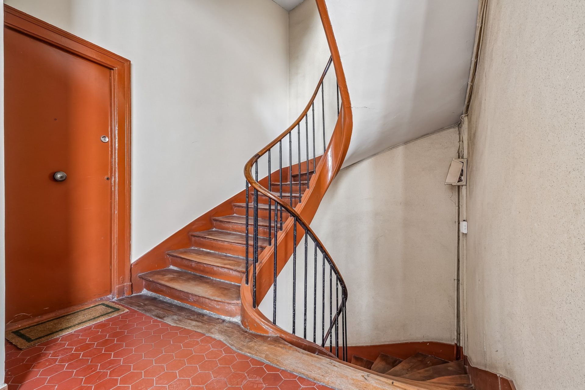 luxury apartment 4 Rooms for sale on PARIS (75004)