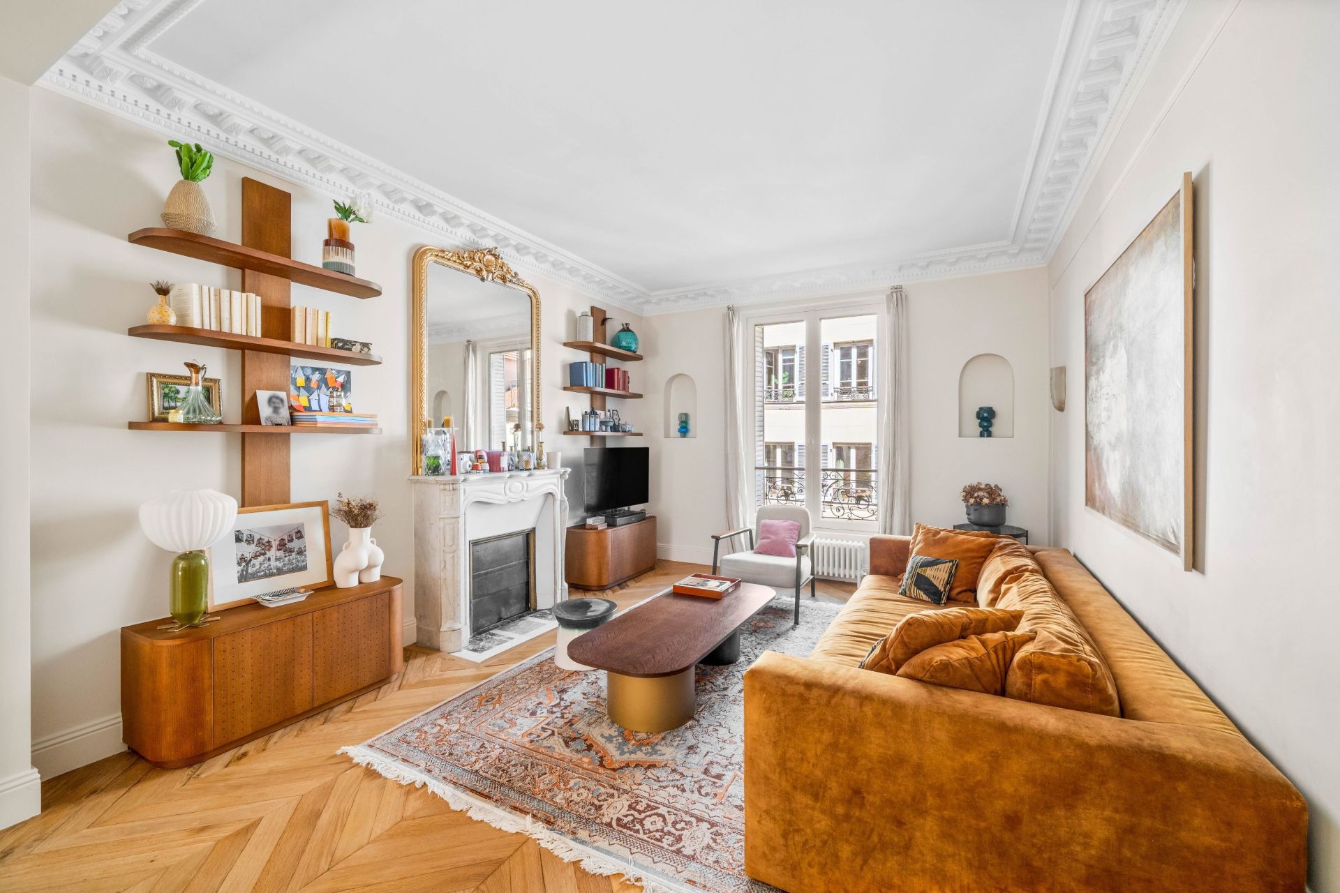 luxury apartment 4 Rooms for sale on PARIS (75018)