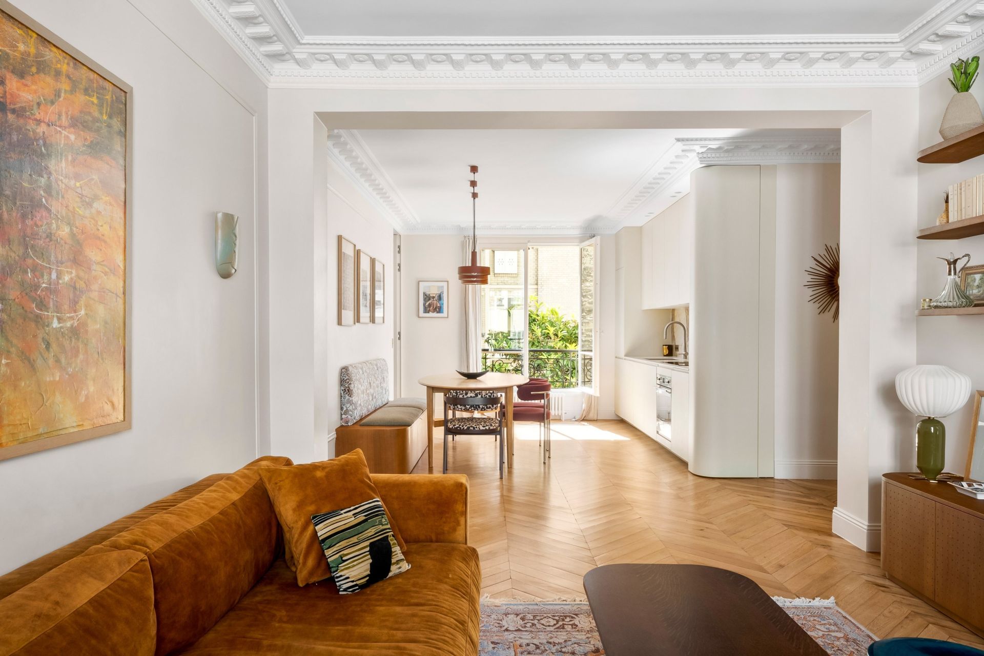 luxury apartment 4 Rooms for sale on PARIS (75018)