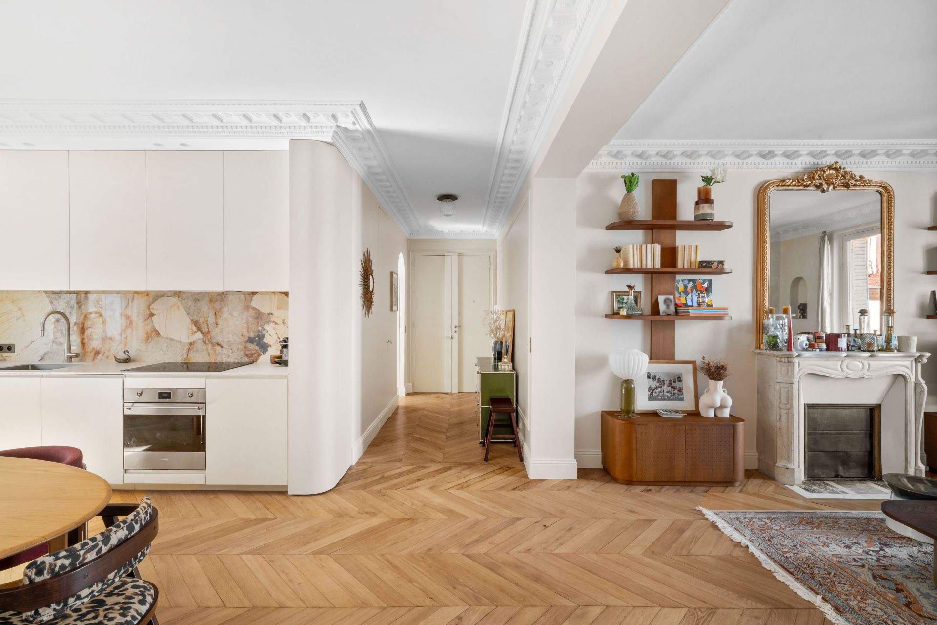luxury apartment 4 Rooms for sale on PARIS (75018)