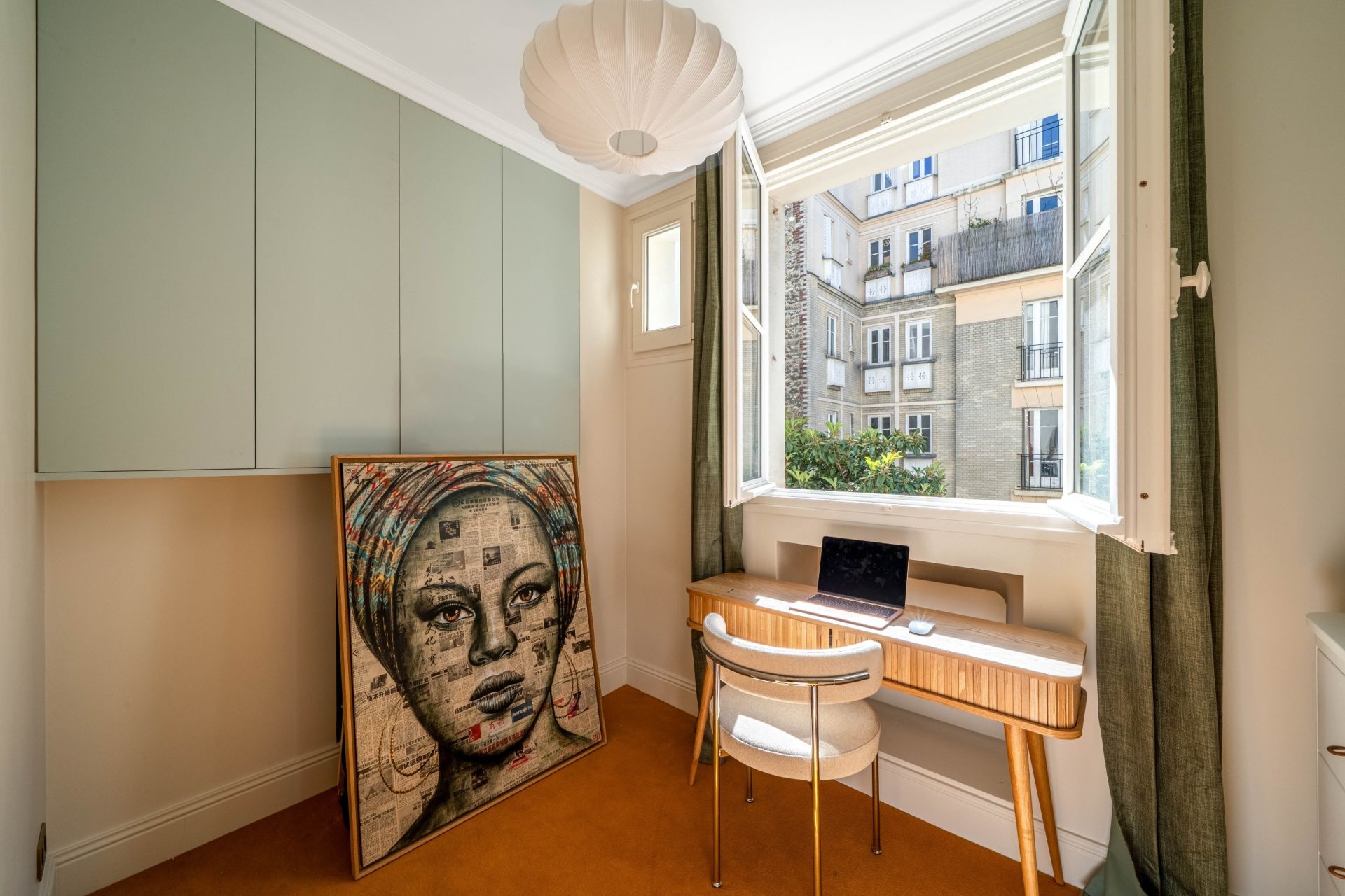 luxury apartment 4 Rooms for sale on PARIS (75018)