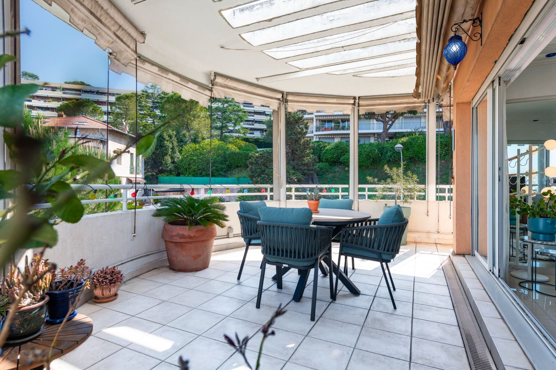 luxury apartment 3 Rooms for sale on NICE (06000)