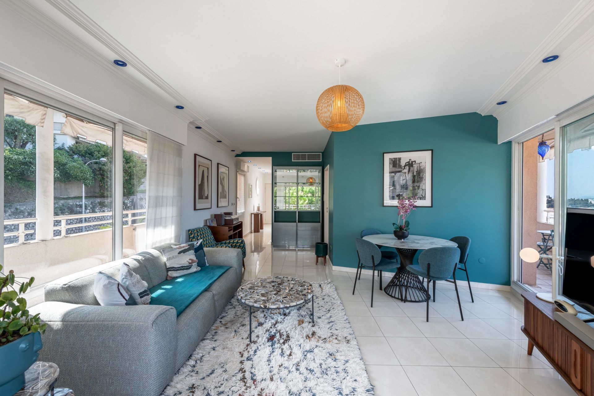 luxury apartment 3 Rooms for sale on NICE (06000)